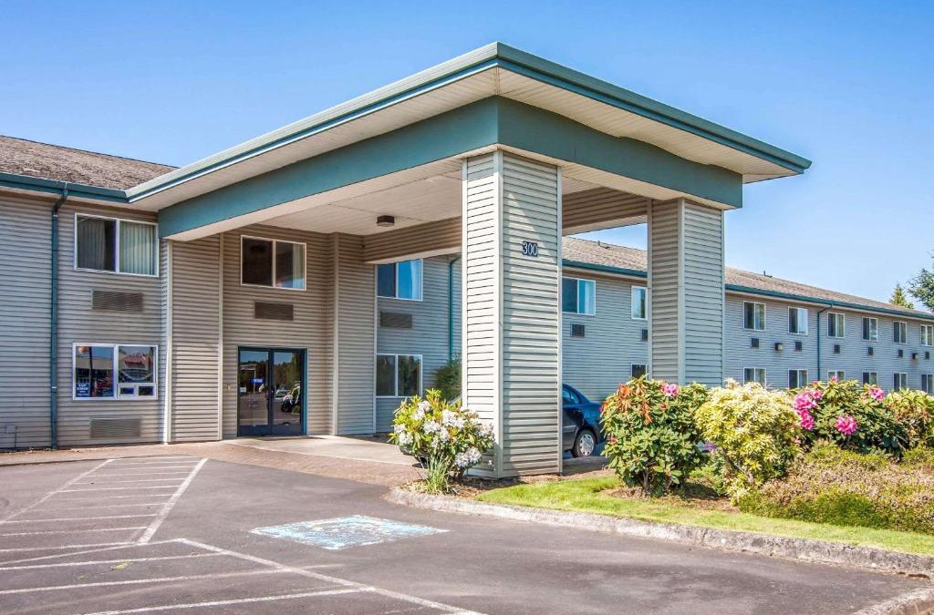 Sublimity Hotel | Bridgeway Inn & Suites