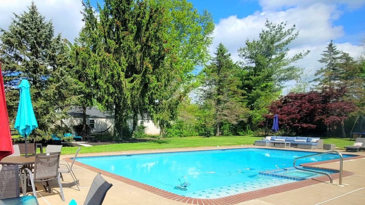 Lansdale House | Bridle Pool House Vacation Home