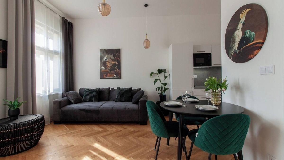 Zizkov Apartment | Bright 1 BDR flat near the centre