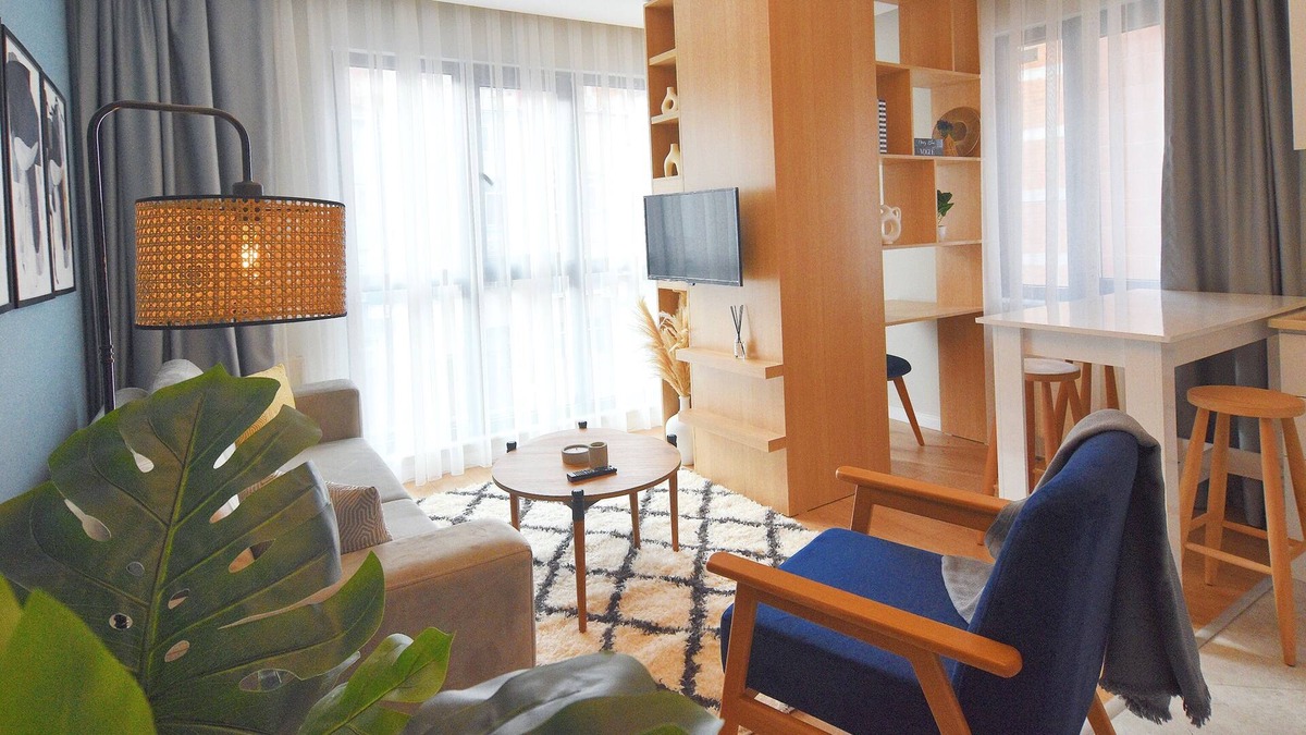Kagithane Apartment | Bright 1BR Apt: Perfect Blend of Comfort & Style.