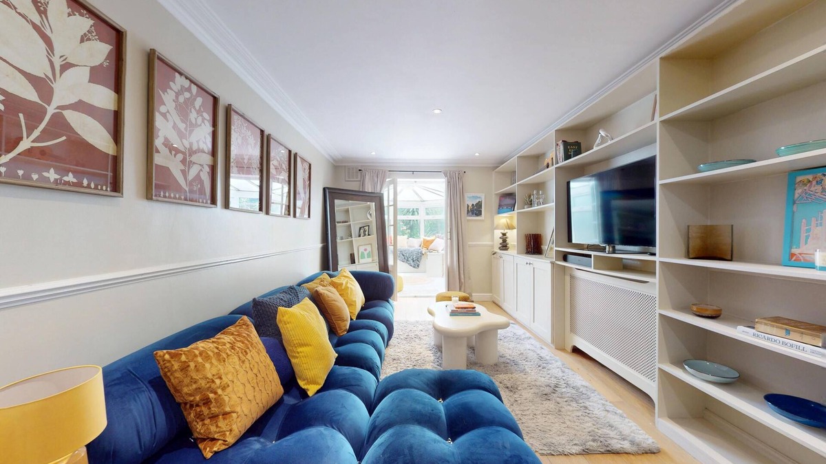 Hackney Wick Apartment | Bright 2 Bed W/Patio & Garden on Victoria Park