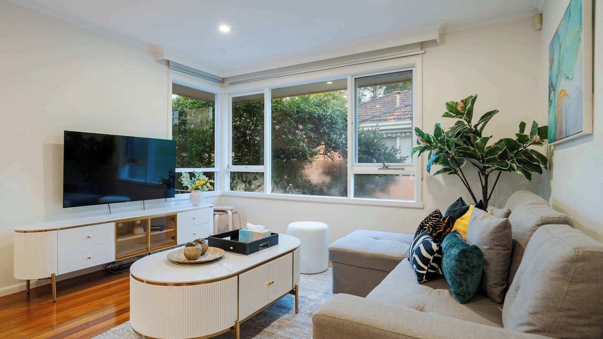 Hampton Apartment | Bright 2B Hampton Coastal Getaway Steps From Beach