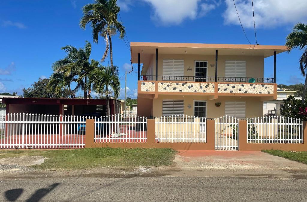 Camaceyes House | Bright 2BR in Aguadilla 7 Mins to Beaches 2nd Floor Retreat