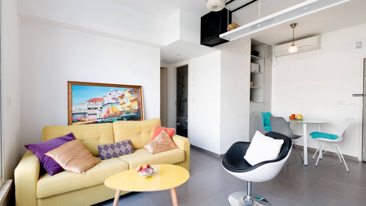 Florentin Apartment | Bright 2BR in Hype Neighborhood by FeelHome