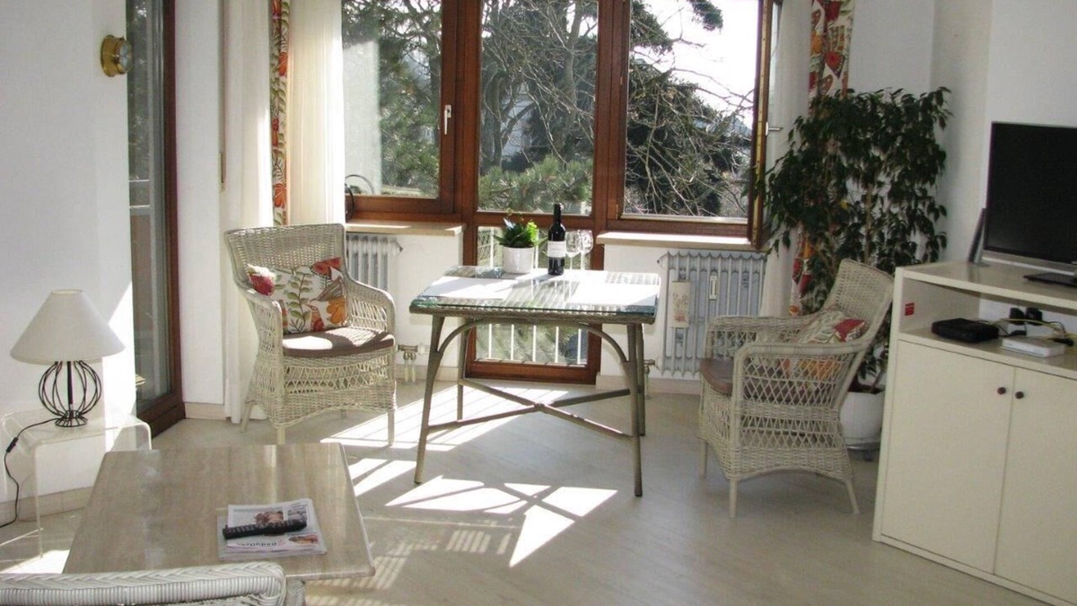 Radolfzell am Bodensee Apartment | bright 3-bedroom Wohlfühlwohnung quiet, centrally located and near the lake