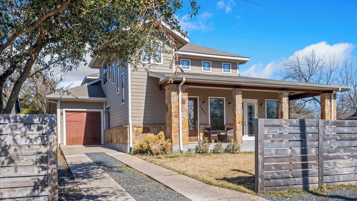 Central East Austin House | Bright 3BR Home in East ATX Near UT | Cowboy Pool
