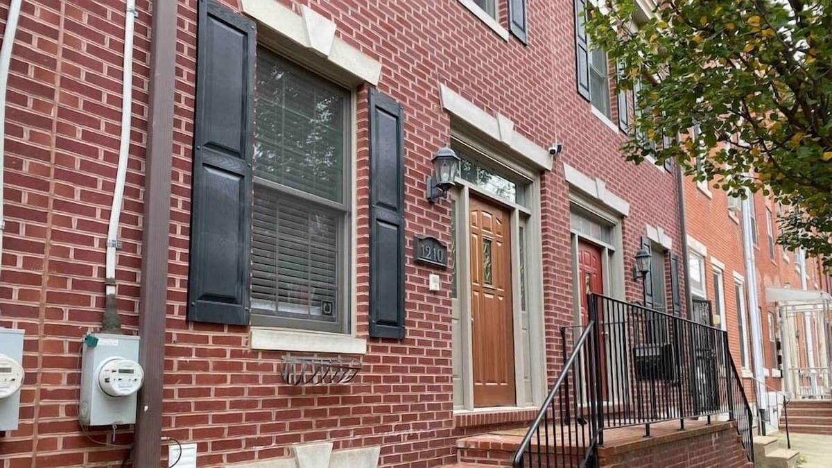 West Poplar House | Bright 5 Bedrooms 5.5 Bathrooms at Sprint Garden