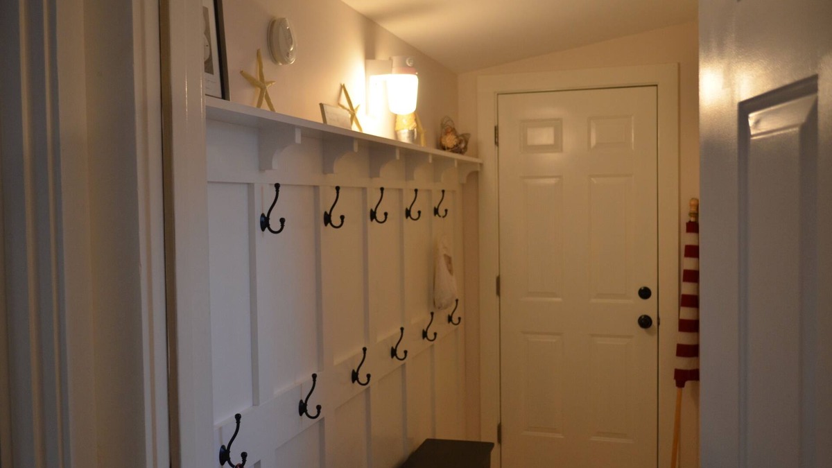 Ocean Park House | Bright and charming Guest House known as "The Getaway." in OOB/Ocean Park
