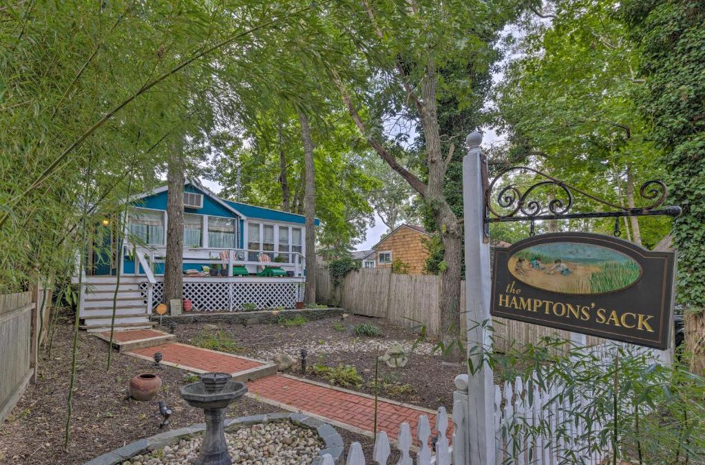 Springs House | Bright and Colorful East Hampton Home with Patio!