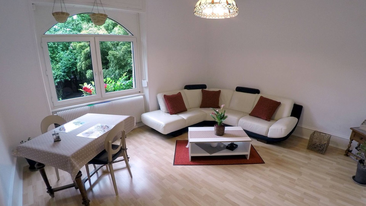 Saint Joseph/Mittelharth Apartment | Bright and comfortable apartment near the historic center