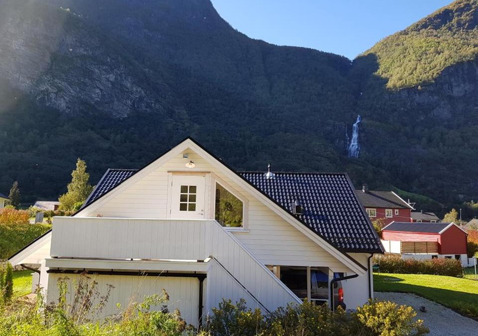 Flam Apartment | Bright and cozy apartment 1.5km from city centre