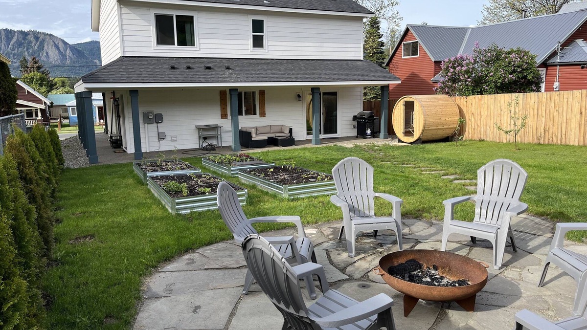 Cle Elum House | Bright and Cozy Home in the Heart of Cle Elum
