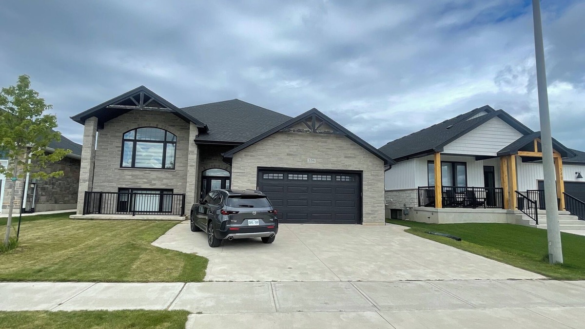 Port Elgin House | Bright and high basement. 2BR 1 Bathroom
