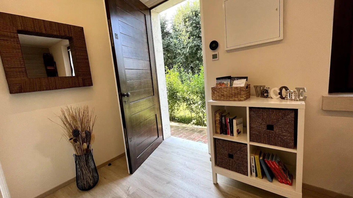 Ponti sul Mincio Apartment | Bright and quiet apartment with garden, pets allowed.