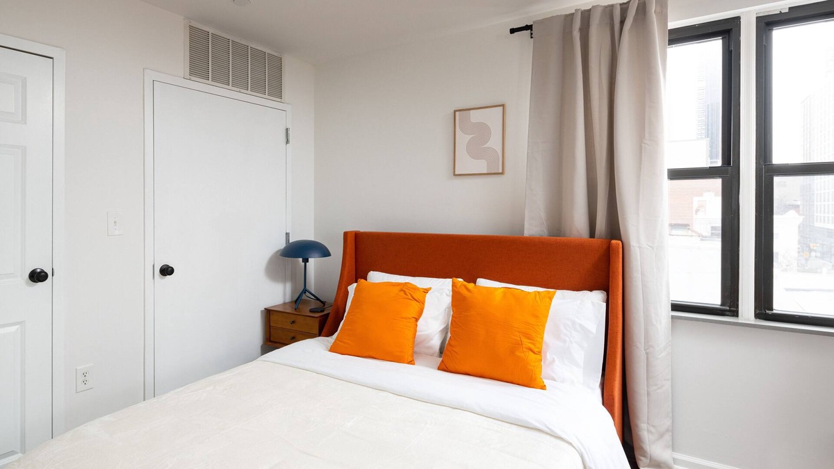 Boerum Hill Apartment | Bright and Renovated Cozy Studio Downtown Brooklyn w/ Elevator