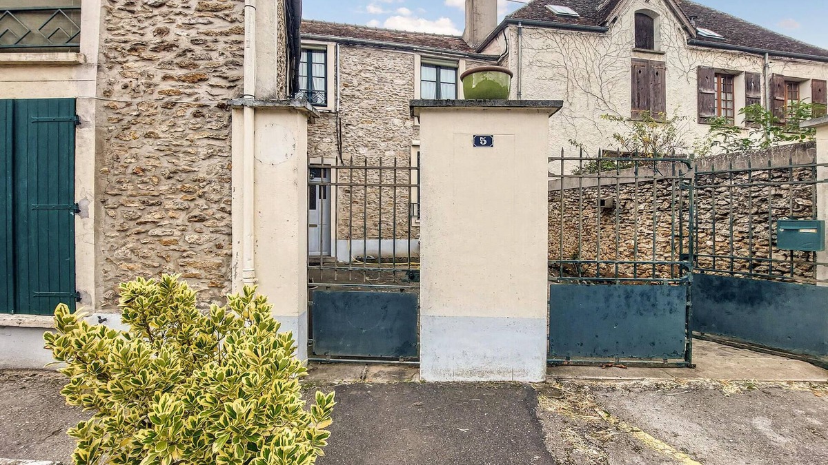 Champeaux House | Bright and small house for your relaxing vacation in Champeaux.