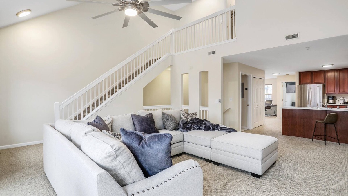Midtown House | Bright and spacious centrally located townhouse