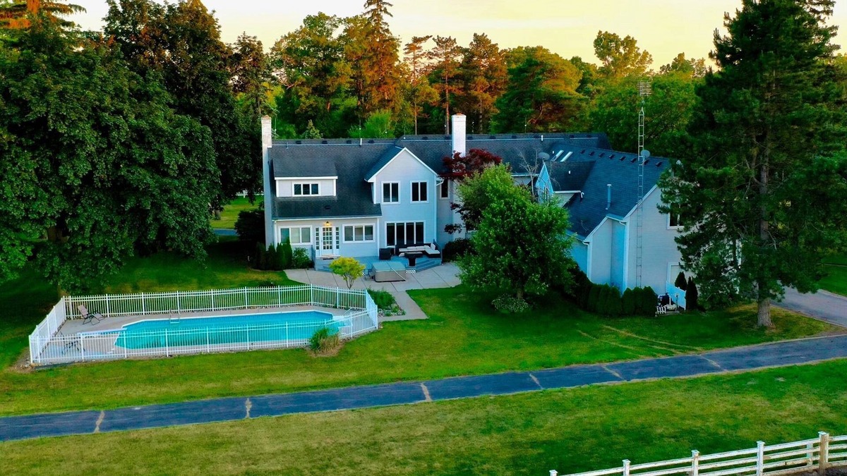 Burns Township Other | Bright and spacious farm house retreat.