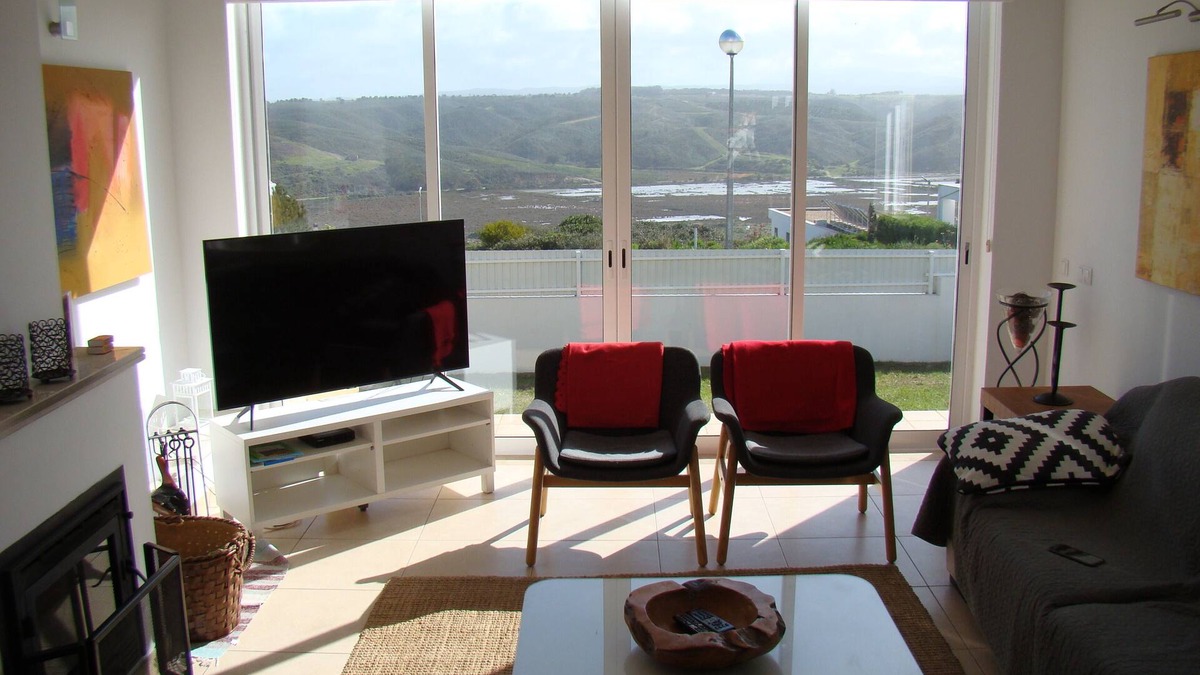 Espartal House | Bright and spacious with breathtaking views of the national park