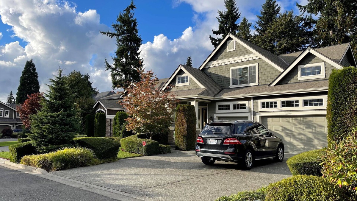 Kirkland House | Bright and sunny South Rose Hill home close to downtown Kirkland