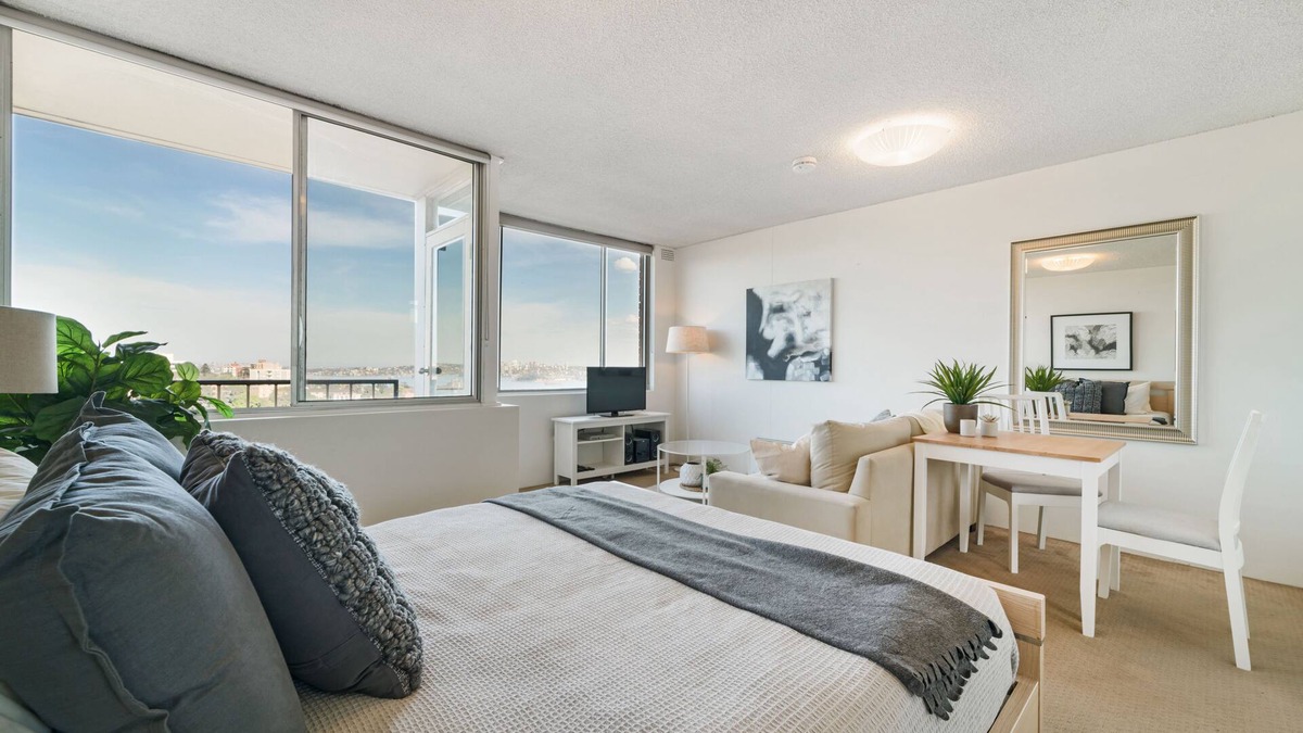 Neutral Bay Apartment | Bright And Sunny Studio Apartment