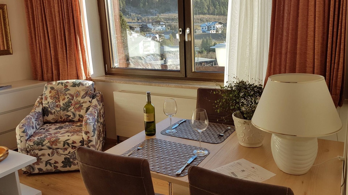 Reith bei Seefeld Apartment | bright apartment with a large sun terrace and access to the garden