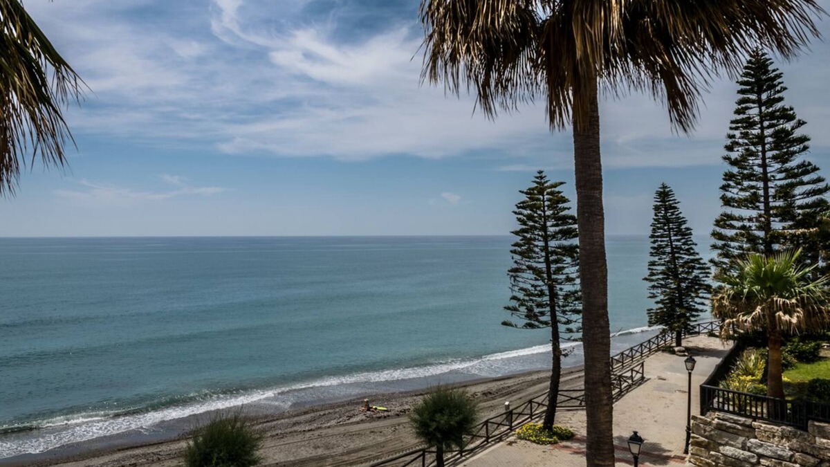 La Gaspara House | Bright apartment 1st line beach