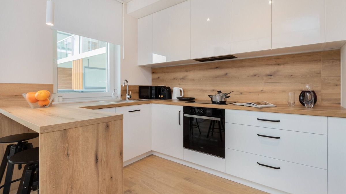Emaus Apartment | Bright Apartment Gdansk by Renters
