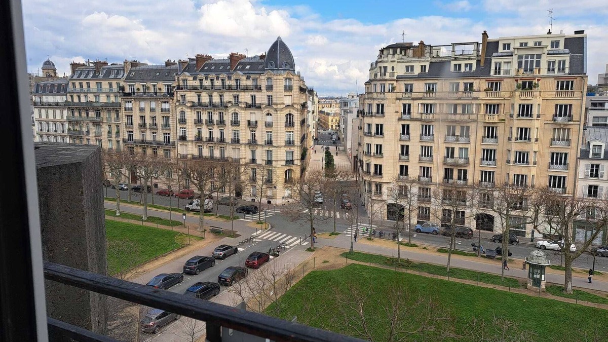 Quartier de l'Ecole-Militaire Apartment | Bright apartment near Invalides and St Germain des Prés