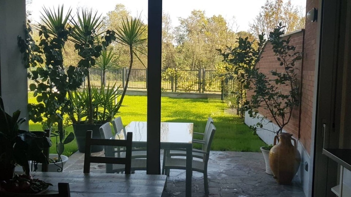 Peschiera Borromeo Apartment | Bright apartment with garden San Bovio [near Linate M4].