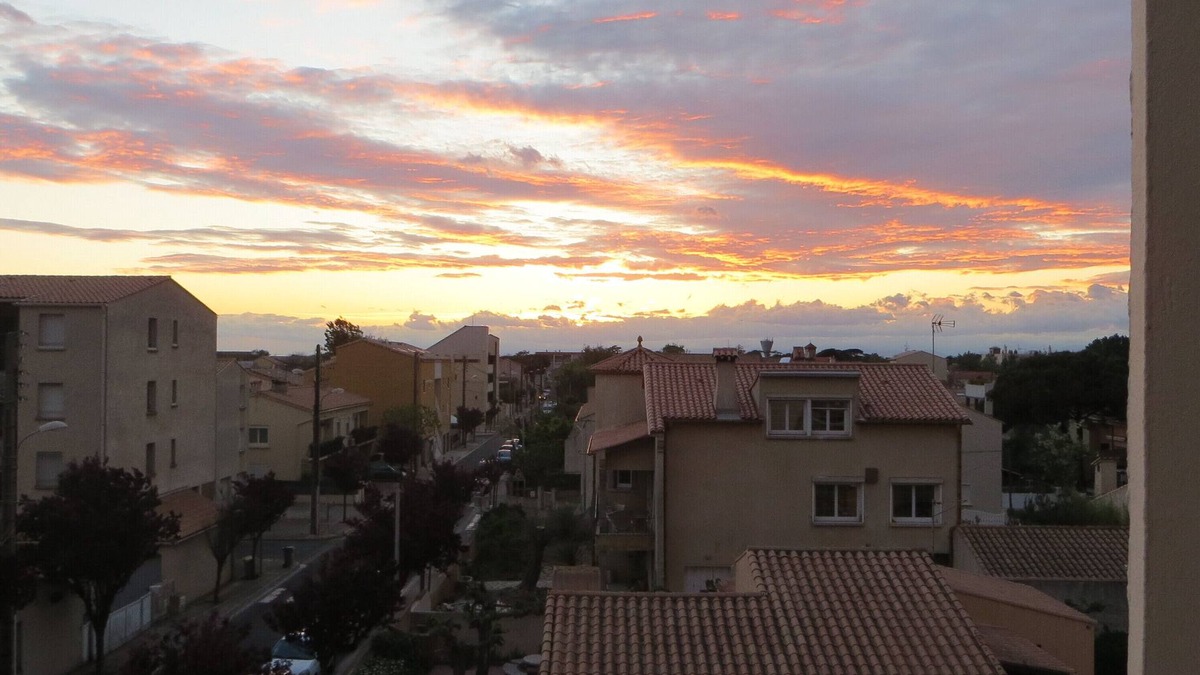 Le Grau-dʼAgde Apartment | Bright apartment with balcony, near beaches and shops