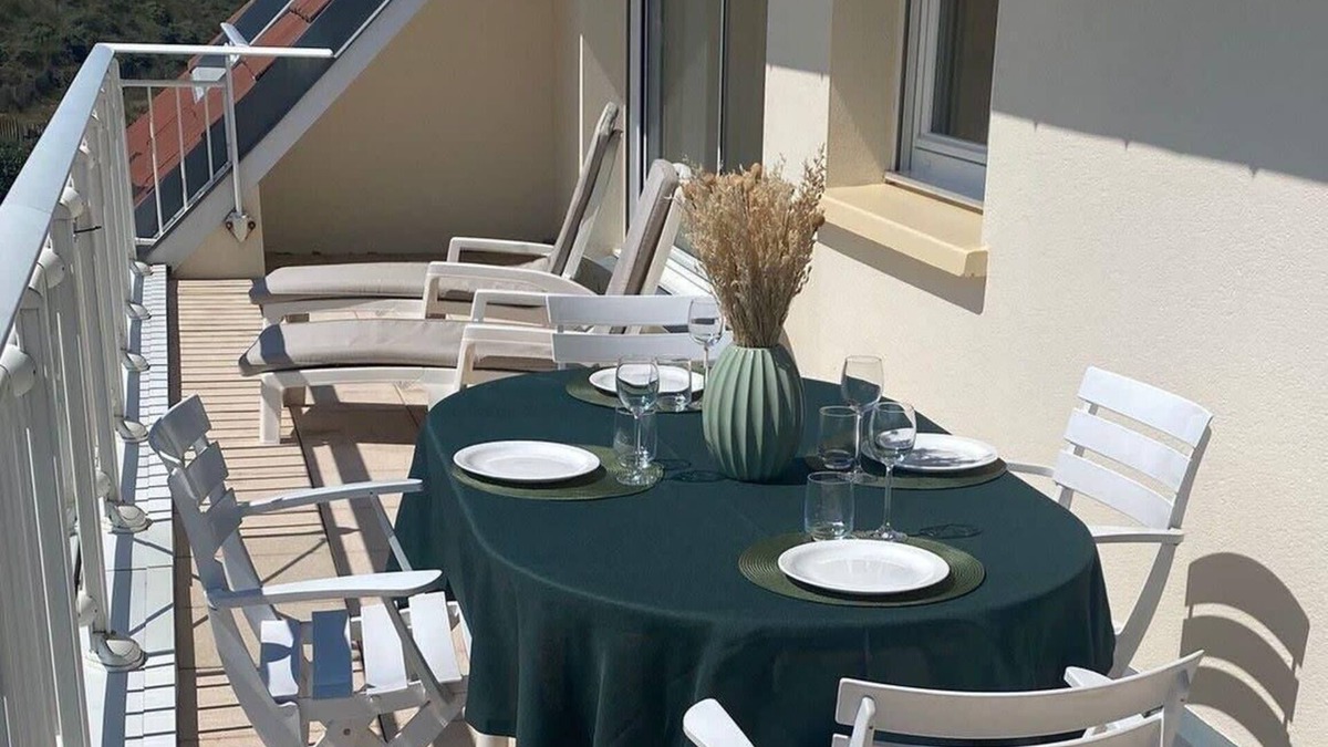 Merlimont-Plage Apartment | Bright apartment with balcony in the sun