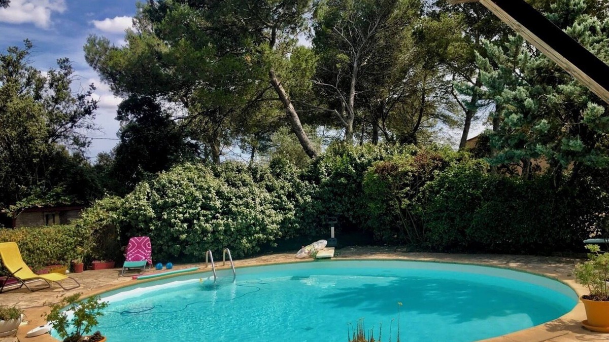 Garrigues Villa | Bright artist's villa, private saltwater pool, large trees, enclosed grounds