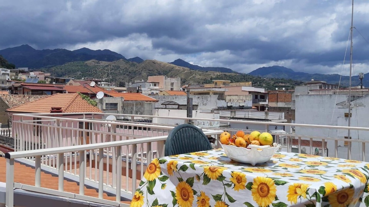 Furci Siculo House | bright attic