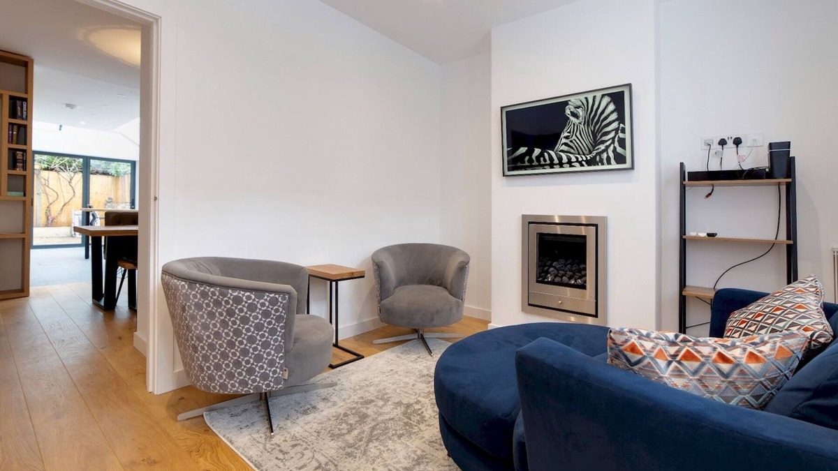 Mill Road House | Bright Beautiful Modern 2 Bed Home Pass The Keys