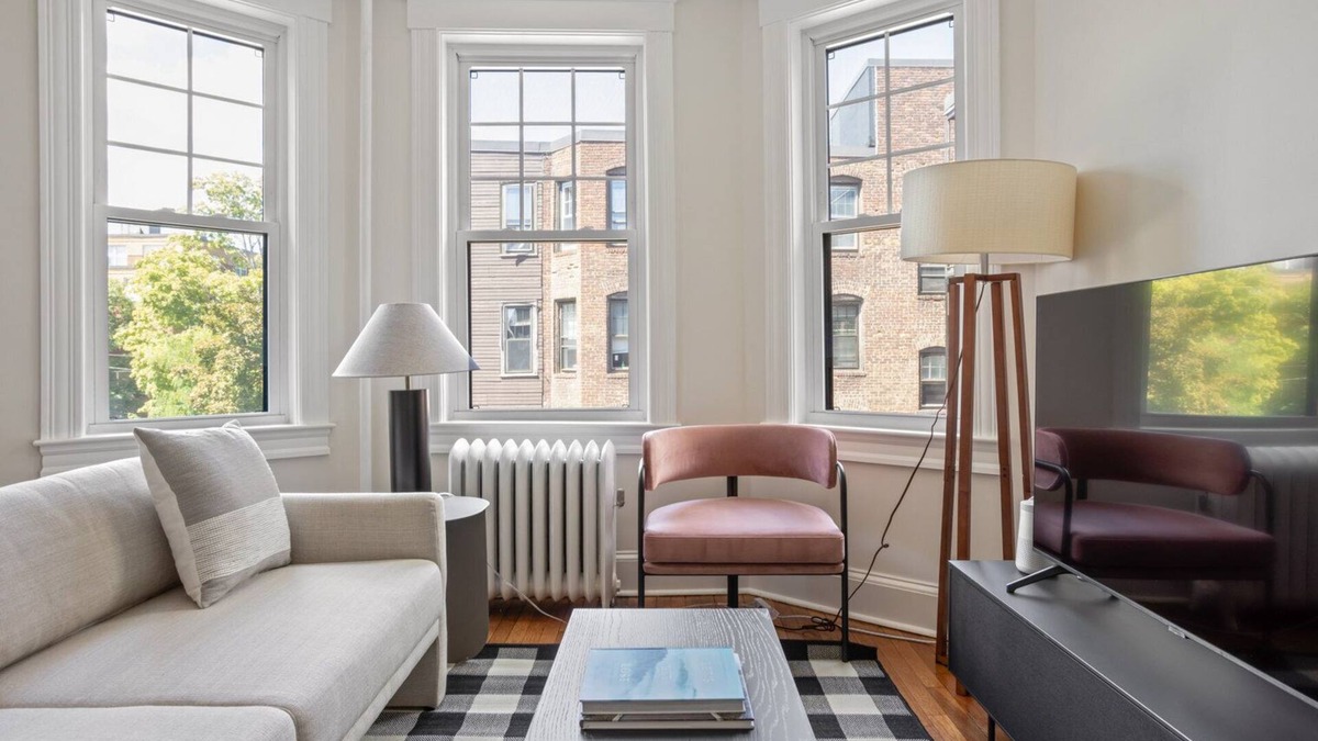 Cleveland Circle Apartment | Bright Brighton 1BR near T & Shops, by Blueground