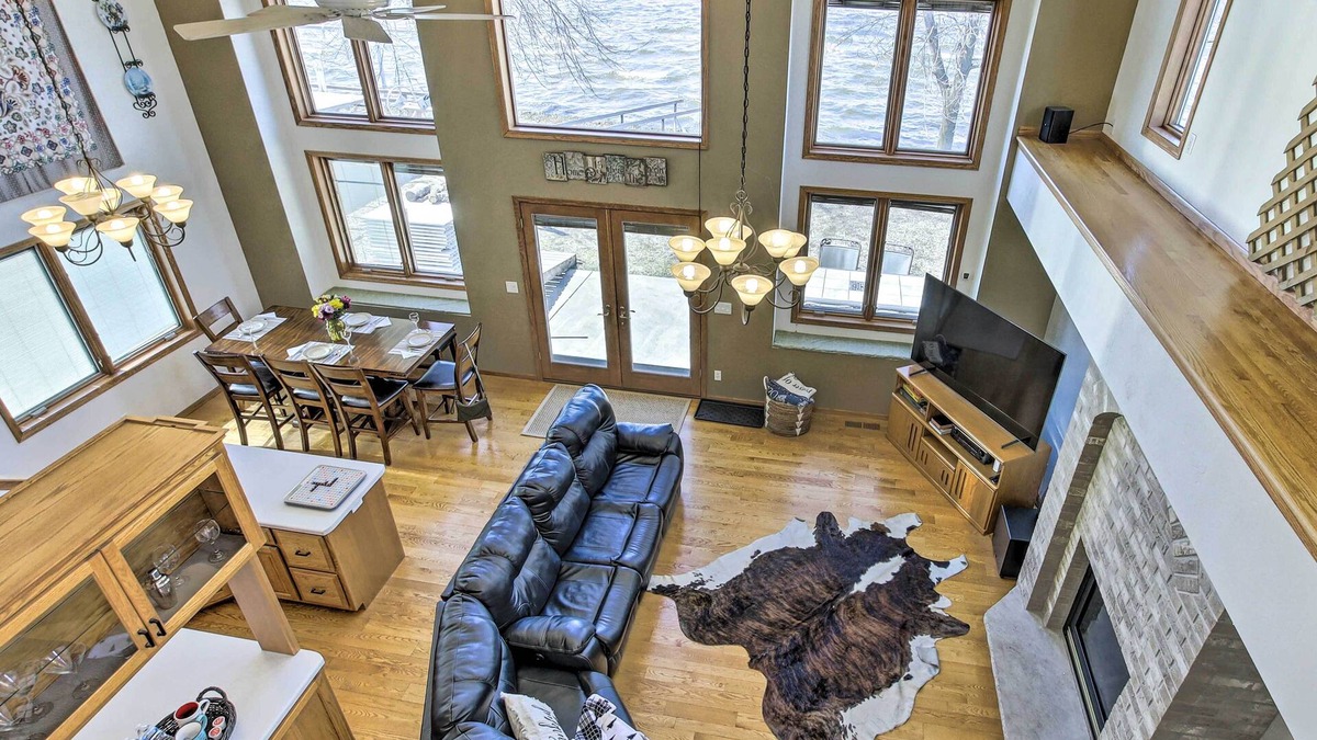 Cecil House | Bright Cecil Home w/Boat Dock & Lake Access!