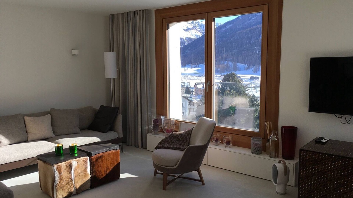 Zuoz Apartment | Bright, chic apartment with stunning views in the Inn Valley and mountains
