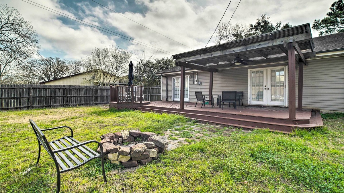 Villa West House | Bright College Station Abode: 3 Mi to Kyle Field