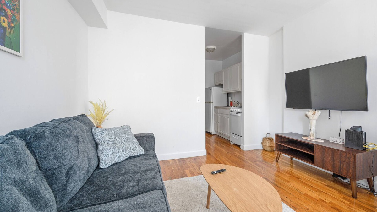 Central Park South Apartment | Bright & Comfortable Spot in NYC!