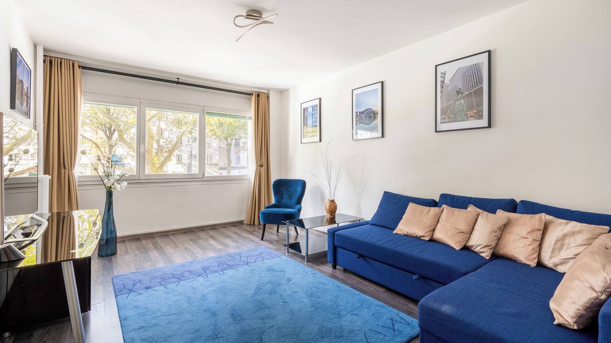 Quartier du Petit-Montrouge Apartment | Bright & Contemporary 2BD Apartment