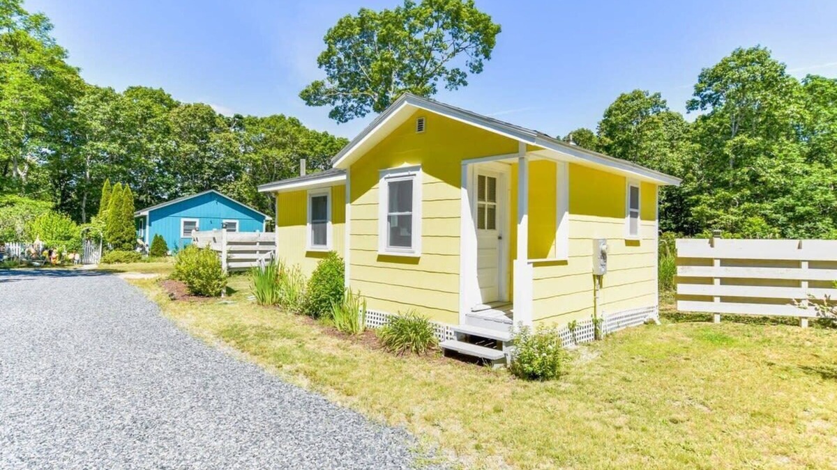 North Eastham Apartment | Bright Cottage Close to Bayside Beaches!