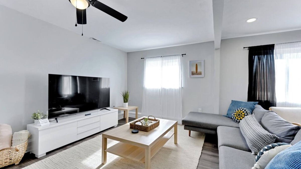 Northwest House | Bright & Cozy 3BR Virginia Beach Stay ~ Long-Term