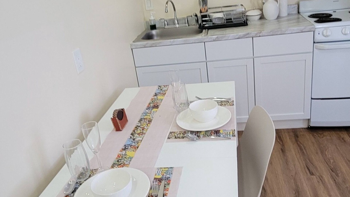 Calverton Apartment | Bright & Cozy Private Studio – Walk to Shops & Dining, Minutes from DC