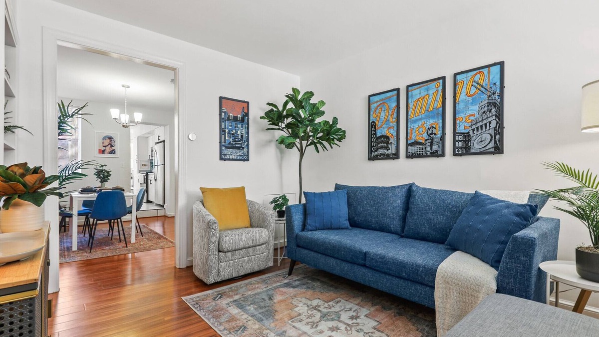 Fells Point House | BRIGHT & COZY Rowhouse in Prime Location - WalkScore 98/100