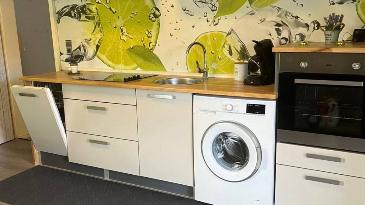 Eschbach House | Bright, cozy vacation apartment ' FeWo Eschbach' with flair in the border triangle