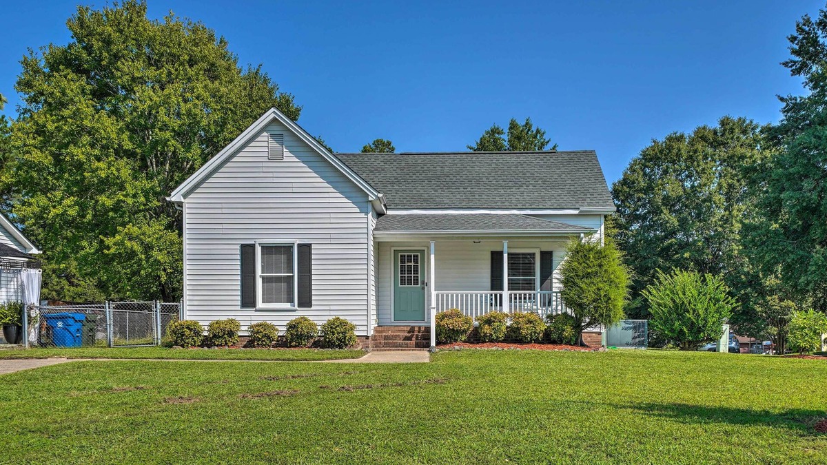 Durham House | Bright Durham Home w/Fully Furnished Deck!
