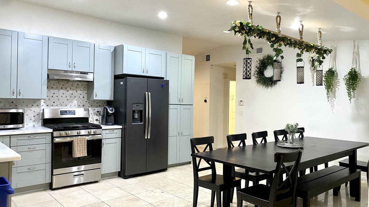 Mira Mesa House | Bright Earthy Mira Mesa Home