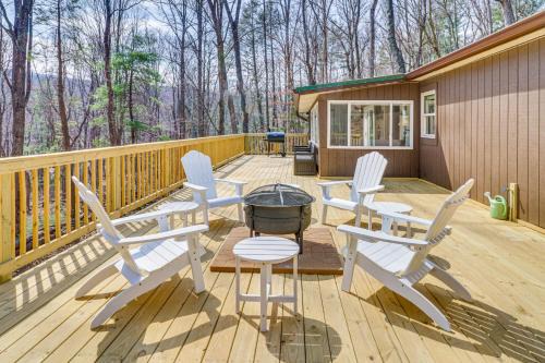 Lost River House | Bright Family Cabin in Lost City with Expansive Deck