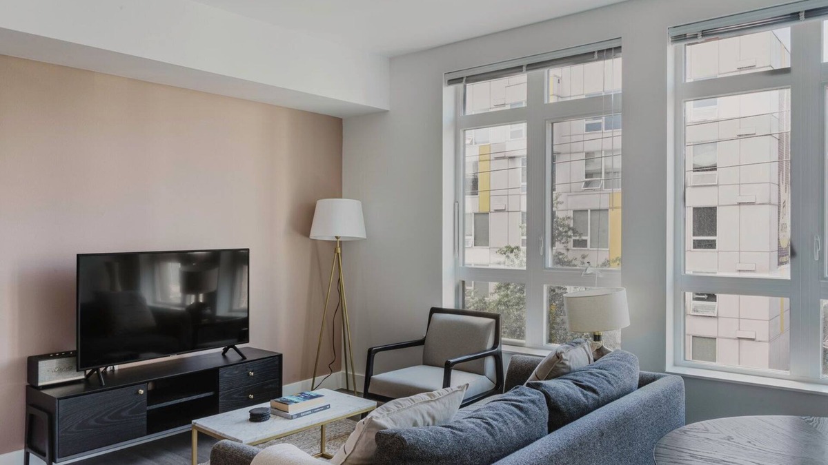Squire Park Apartment | Bright First Hill Jr 1BR w/Pet Spa, W/D, Gym, & Lounges, by Blueground